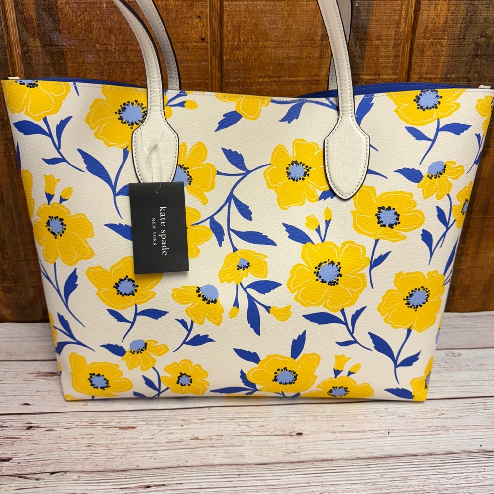 Kate Spade Bleecker Sunshine Floral Tote w/Pouch - Picture 2 of 10